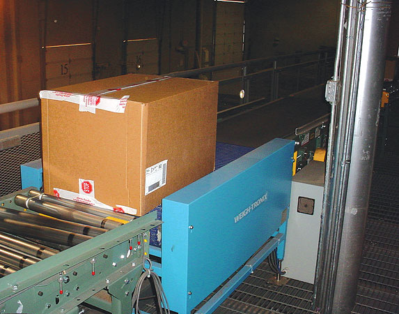 inline scale with conveyor system