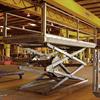 Double pantograph scissor lift during completion