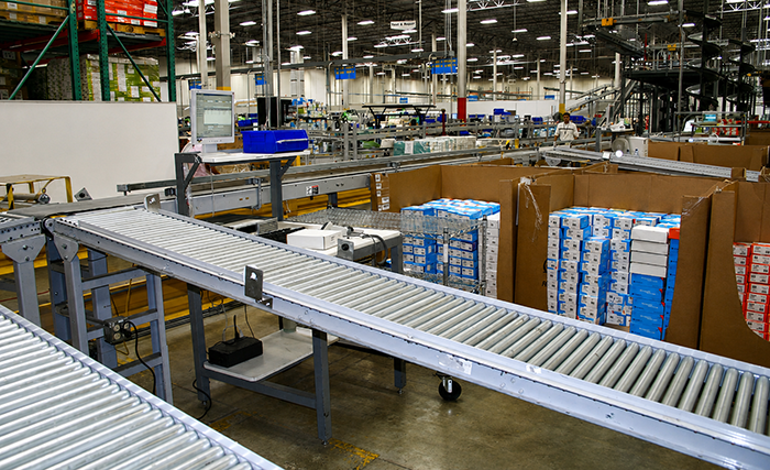 Conveyor takeaway lines at ground level