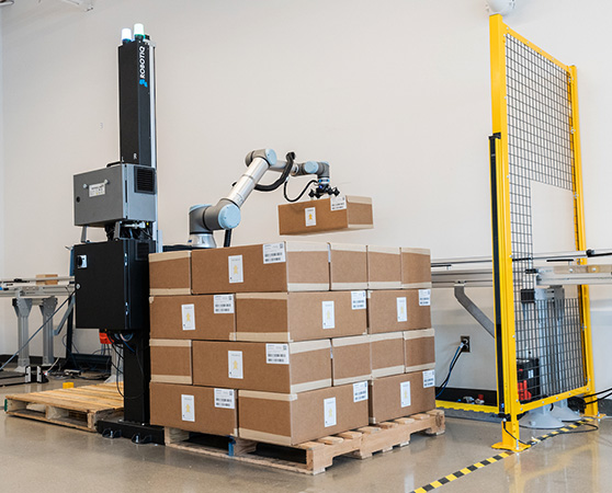 cobot palletizer with carton loads