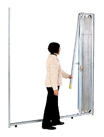 Using the storefront security gate