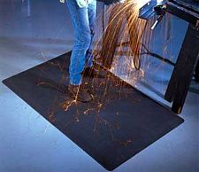 WeldSafe Beveled Black Mat: 1/2in x 3ft x 5ft