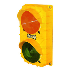 Incandescent Dock Traffic Light, Yellow Poly Housing - 12V