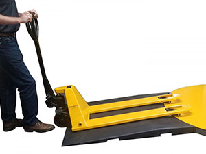 Loading Ramp for Turntable Stretch Wrappers